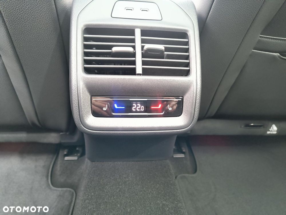 Skoda Superb 2.0 TSI Sportline DSG - 35
