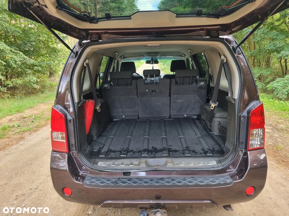 Nissan Pathfinder 2.5 dCi Platinum - 30