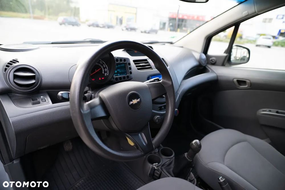 Chevrolet Spark 1.0 LS - 19