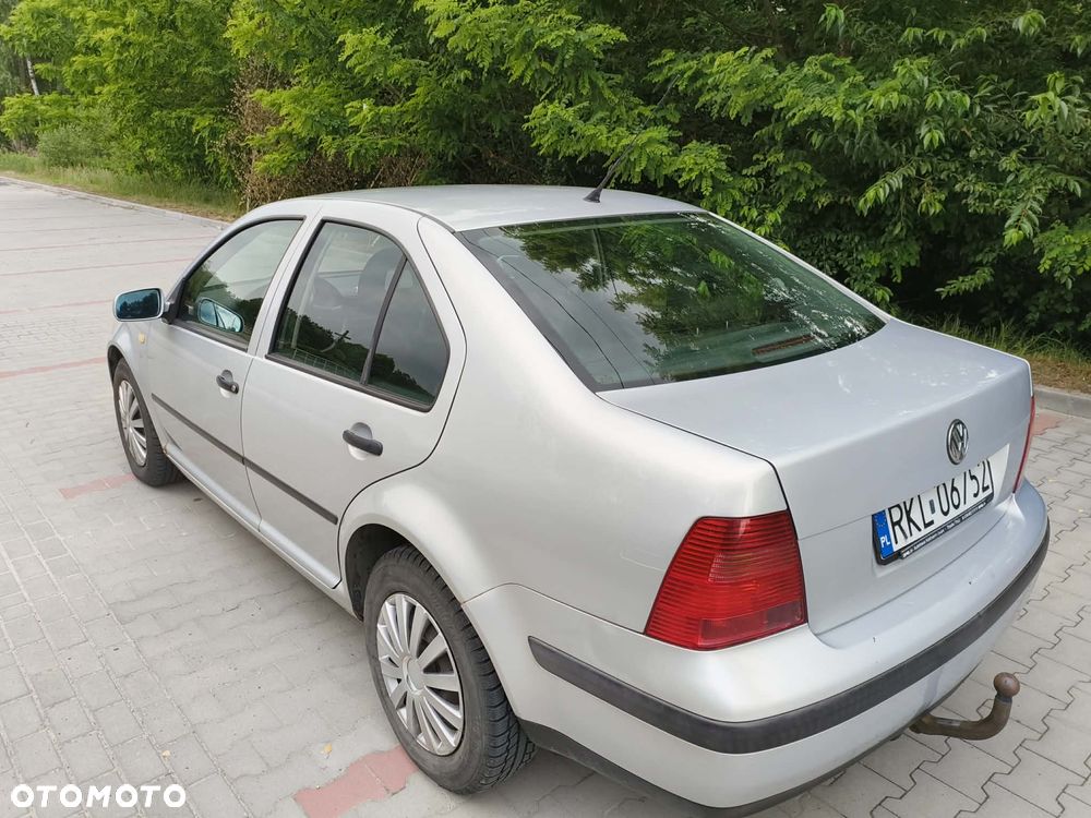 Volkswagen Bora Variant 1.6 - 6