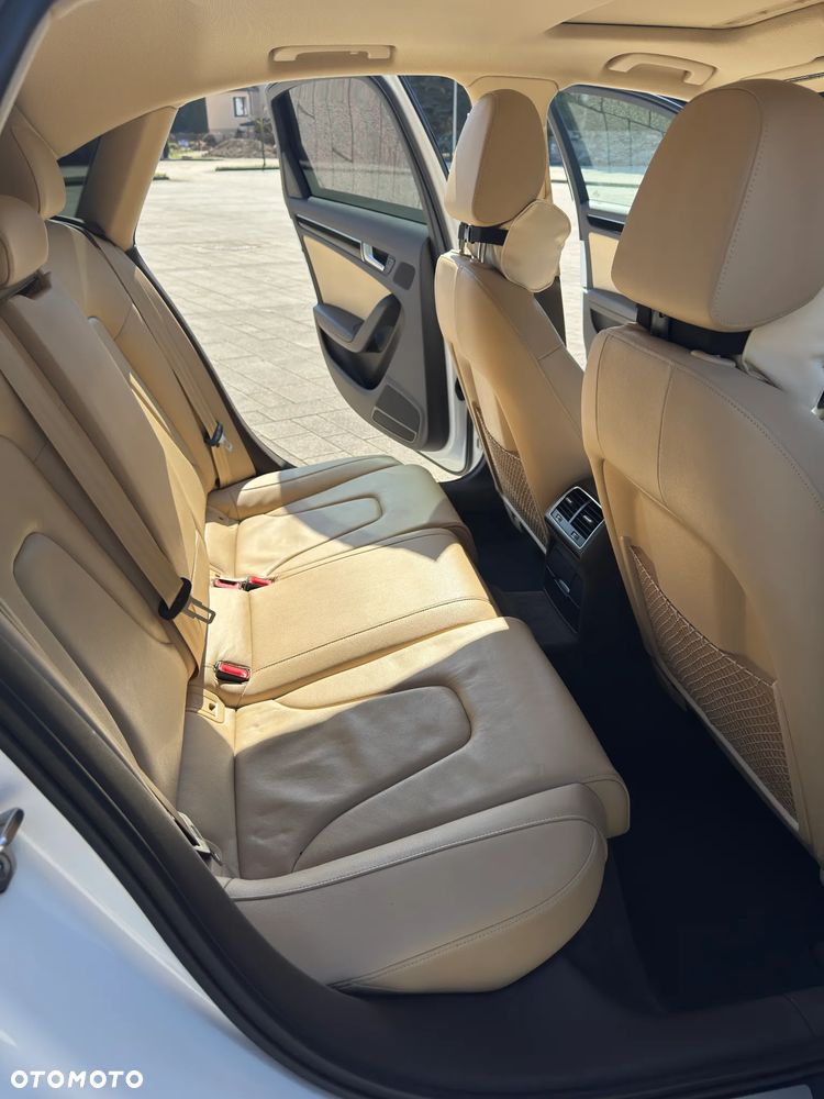 Audi A4 Limousine - 18