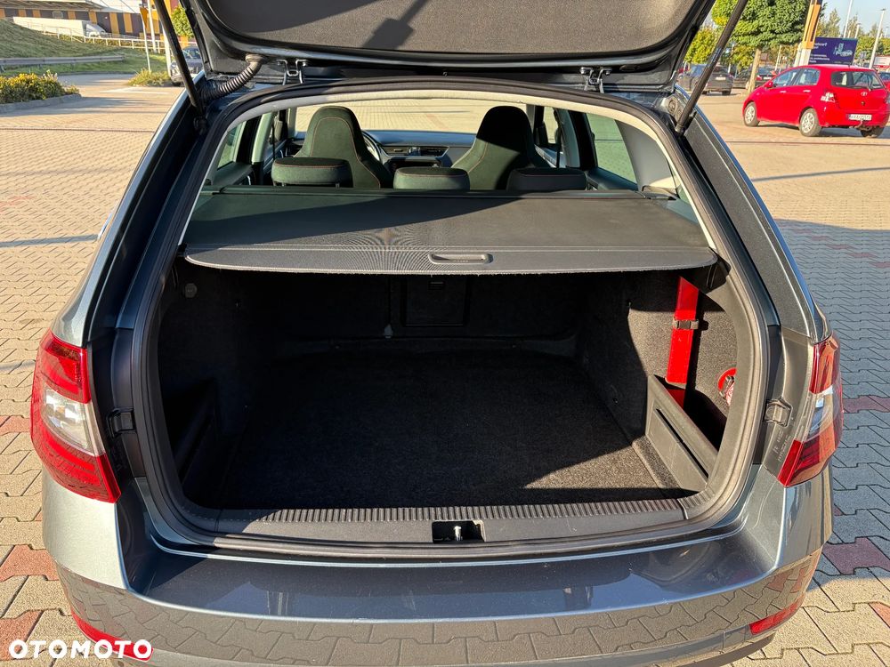 Skoda Octavia 1.4 TSI Style DSG - 6