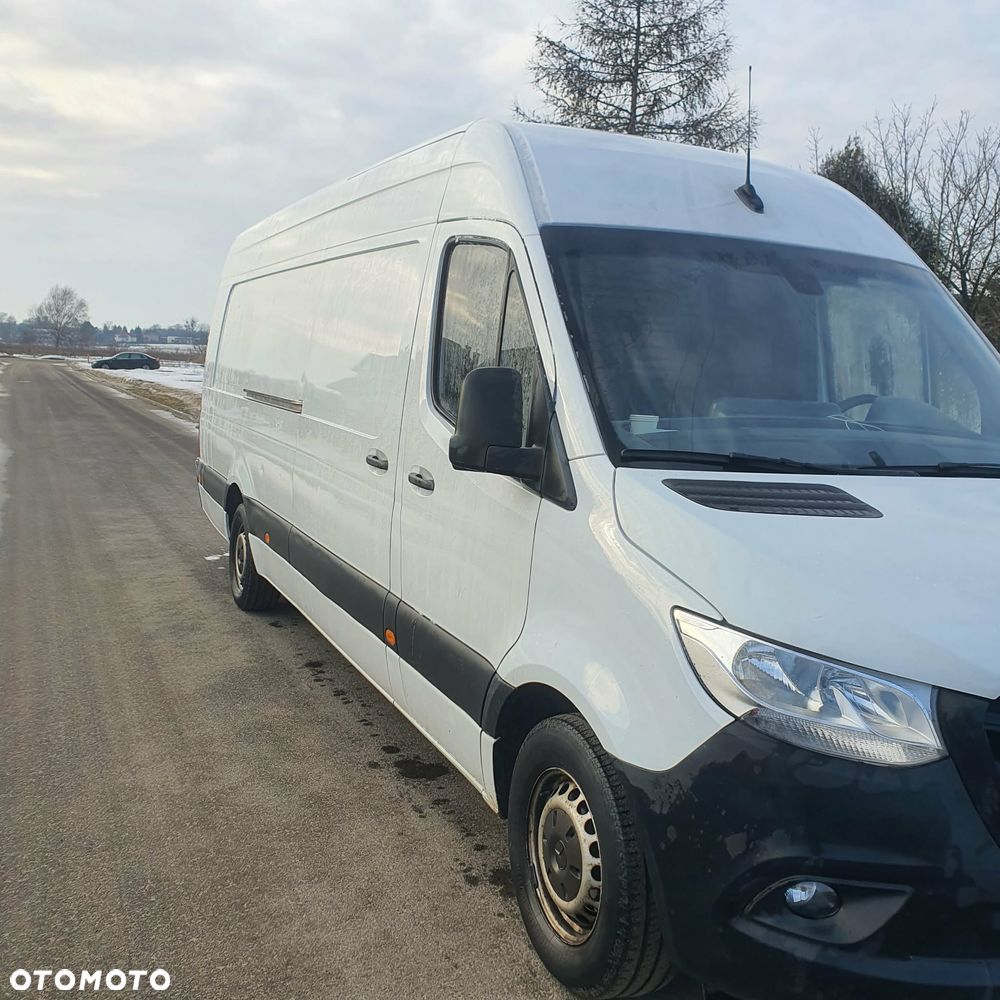 Mercedes-Benz Sprinter - 4