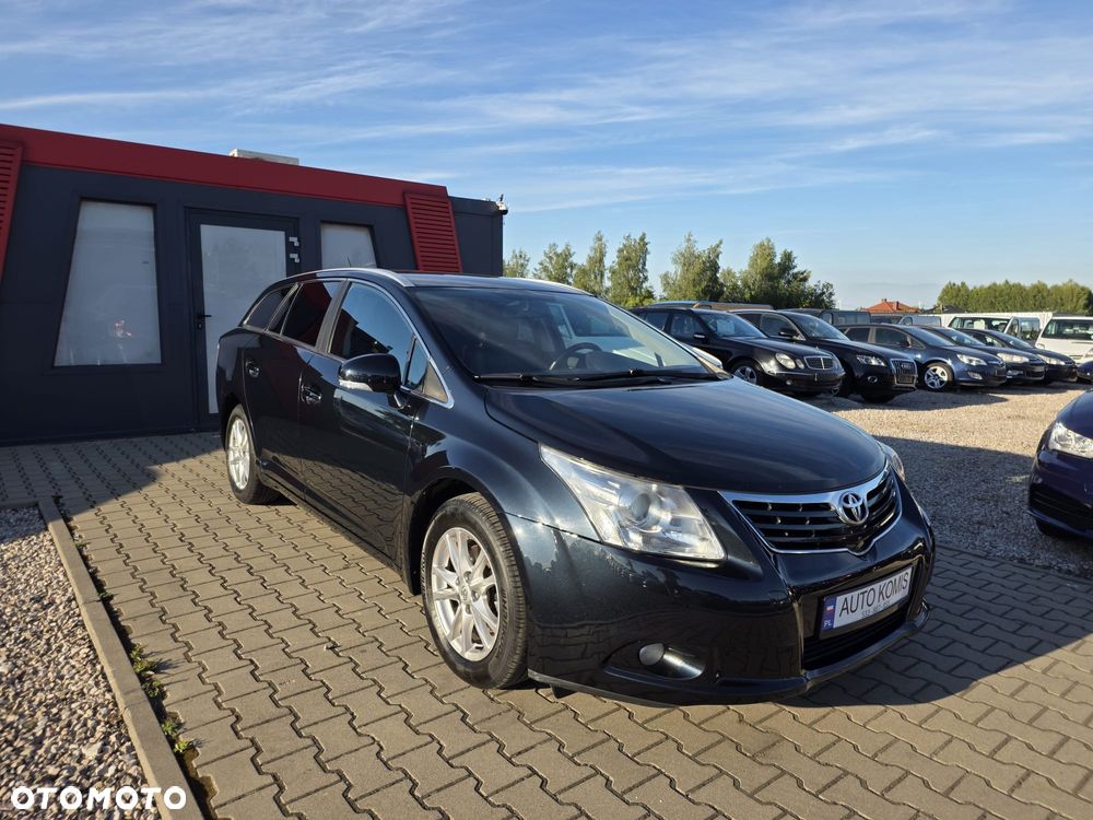 Toyota Avensis 2.0 D-4D Executive - 31
