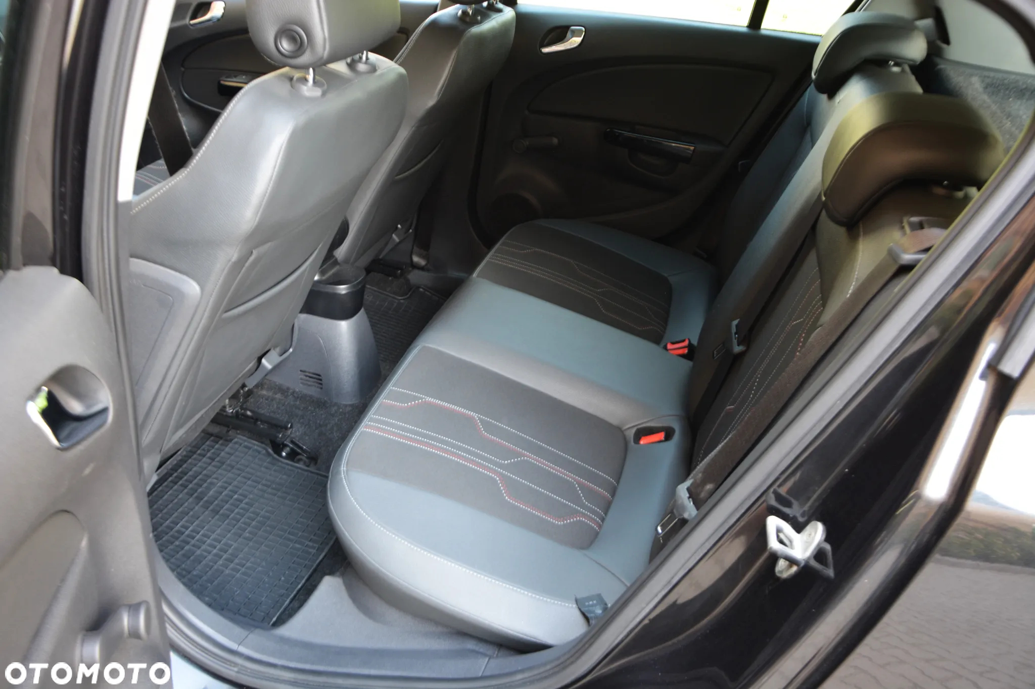 Opel Corsa 1.2 16V EcoFLEX 150 Jahre - 16
