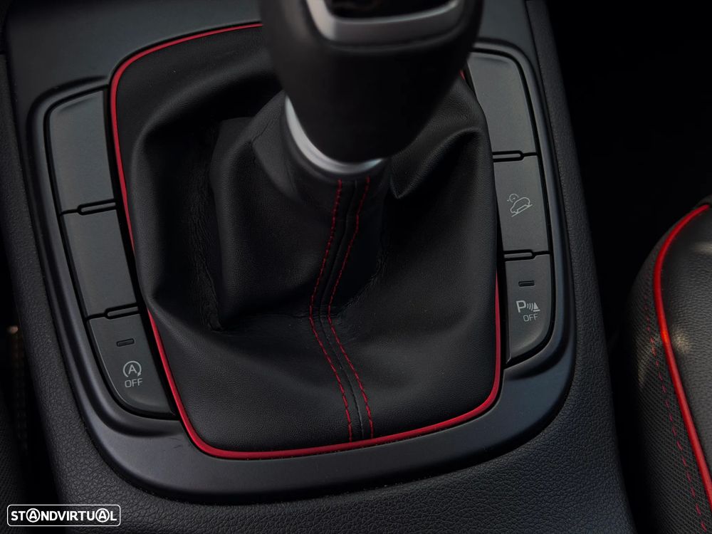 Hyundai Kauai 1.0 T-GDi Premium Pele/Tec Ver.+Nav+Vision - 11