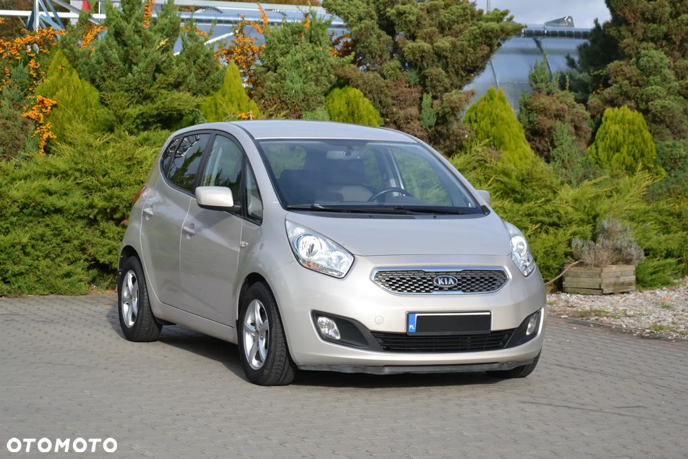 Kia Venga - 13
