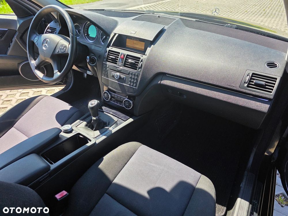 Mercedes-Benz Klasa C 200 CDI Elegance - 10