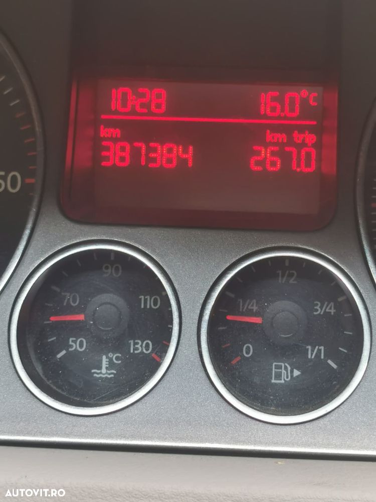 Volkswagen Passat 2.0 TDI Trendline DPF - 8