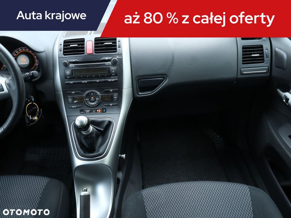 Toyota Auris - 10