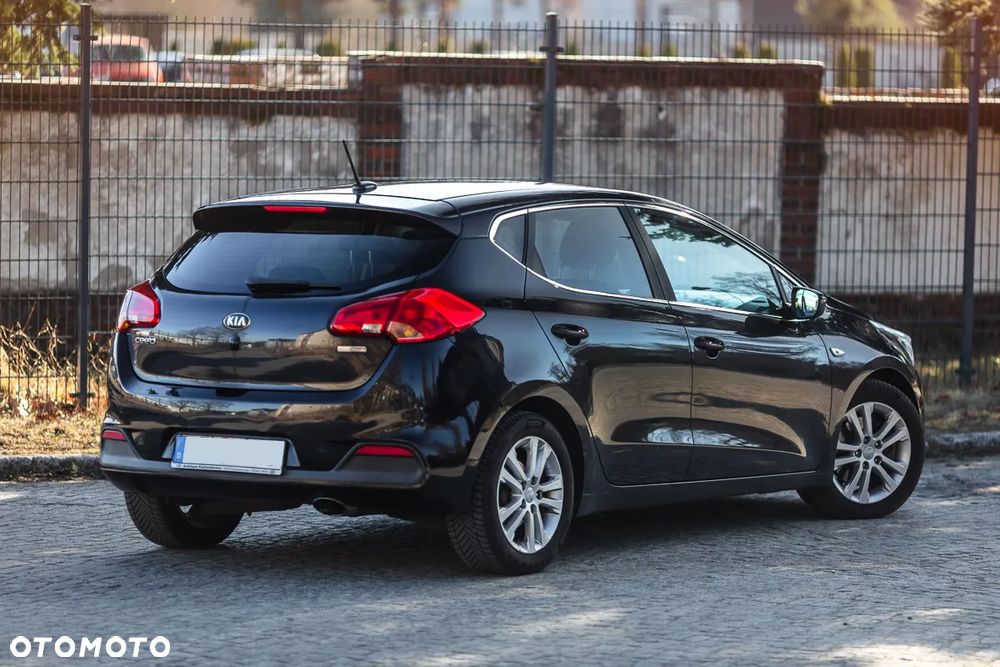 Kia Ceed 1.6 CRDi 128 97g Edition 7 - 11