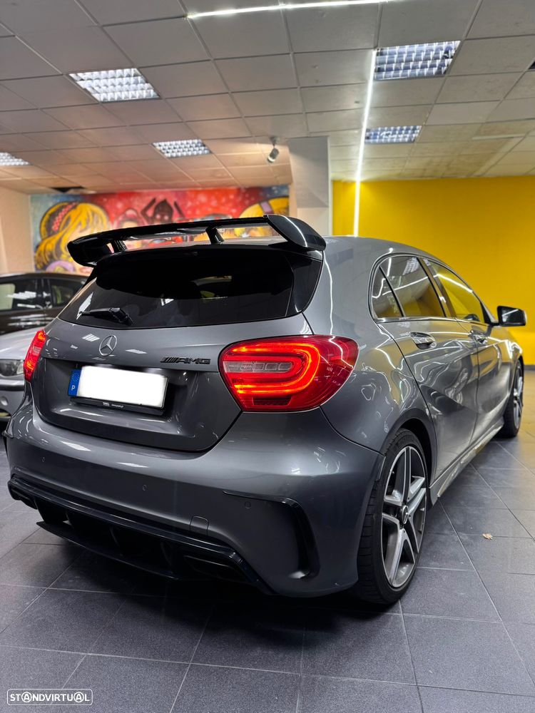 Mercedes-Benz A 45 AMG 4Matic Speedshift 7G-DCT - 17