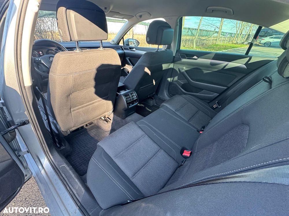 Volkswagen Passat - 3