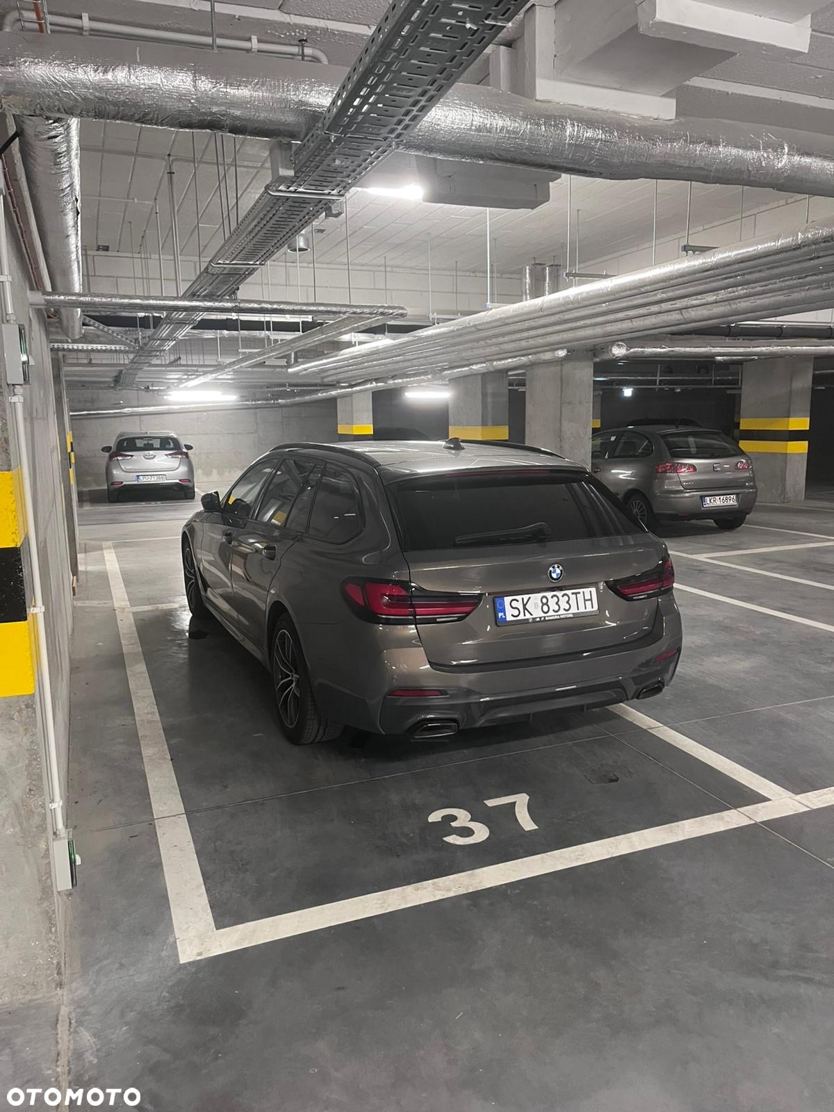BMW Seria 5 520d xDrive M Sport sport - 5