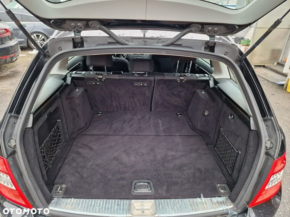 Mercedes-Benz Klasa C 200 T CDI Edition - 31