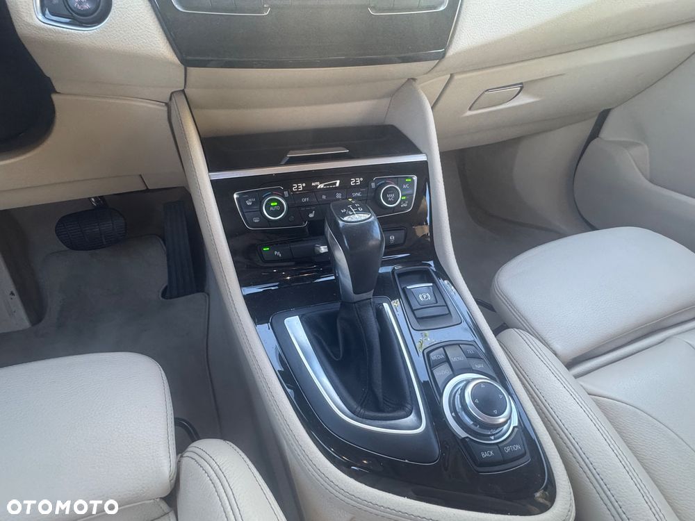 BMW Seria 2 218i Luxury Line - 18