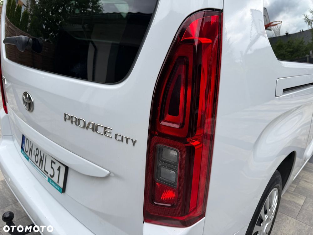 Toyota Proace City Verso Long 1.5 D-4D Business - 19