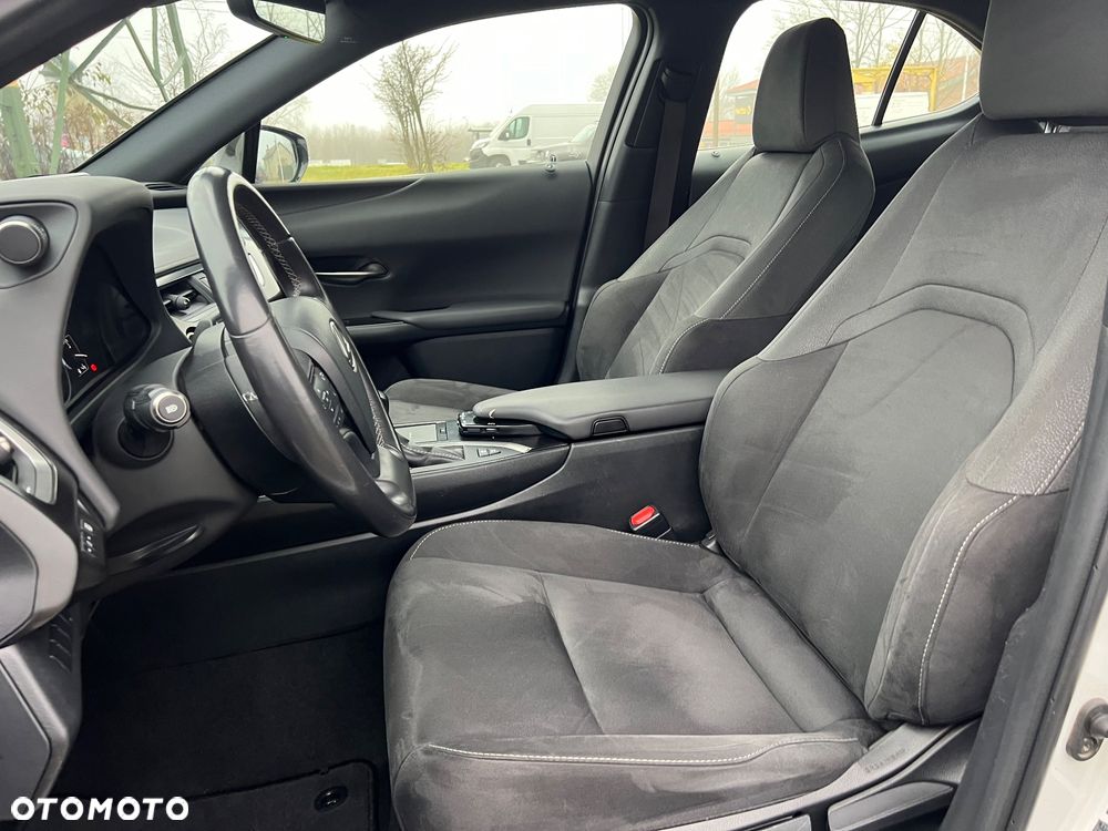 Lexus UX 250h Elegance 2WD - 19