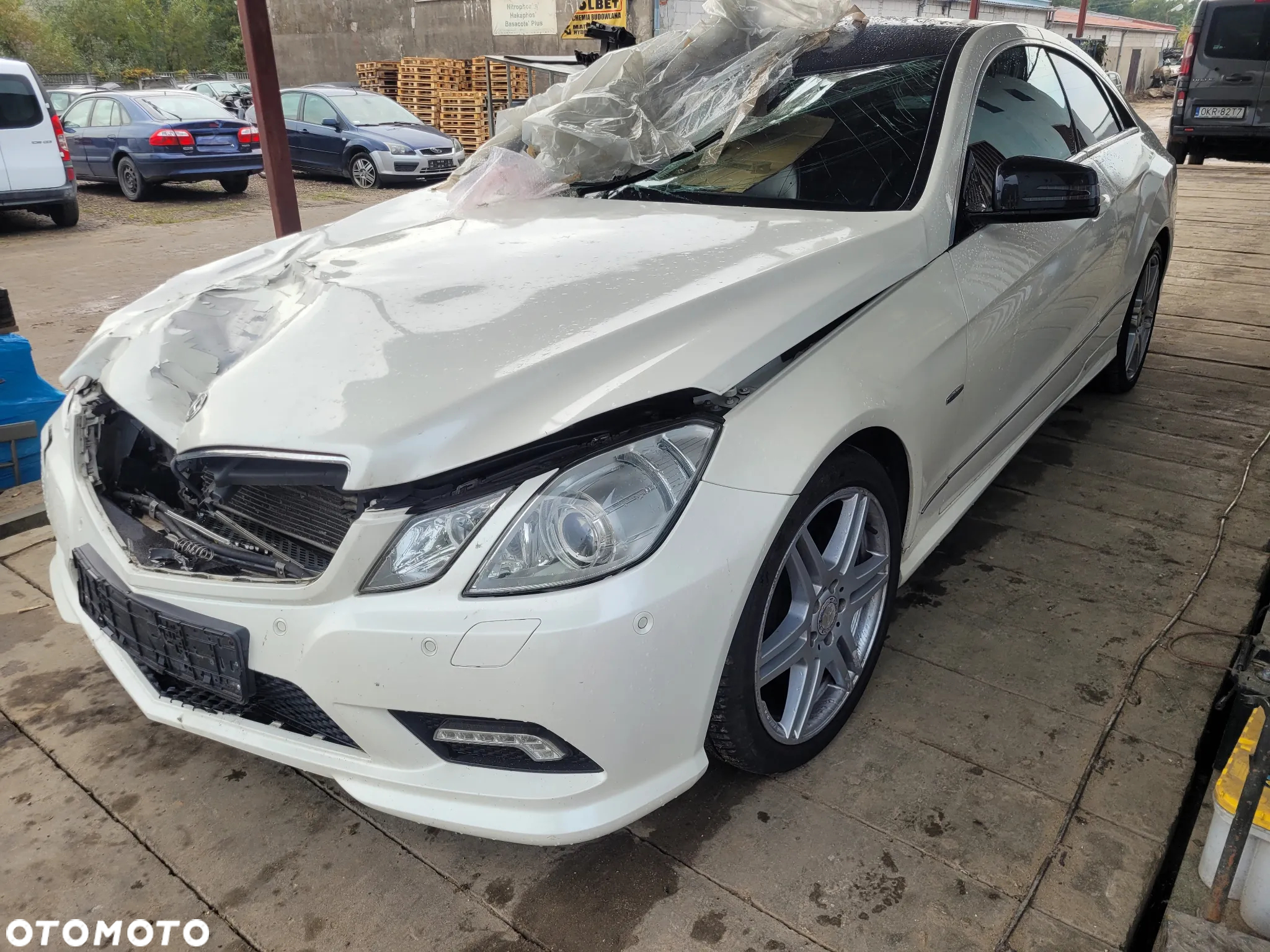 MERCEDES E KLASA W207 COUPE ANGLIK 799U maska pokrywa silnika klapa bagażnika zderzak lampa reflektor pas przedni - 2