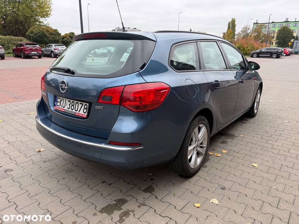 Opel Astra - 4