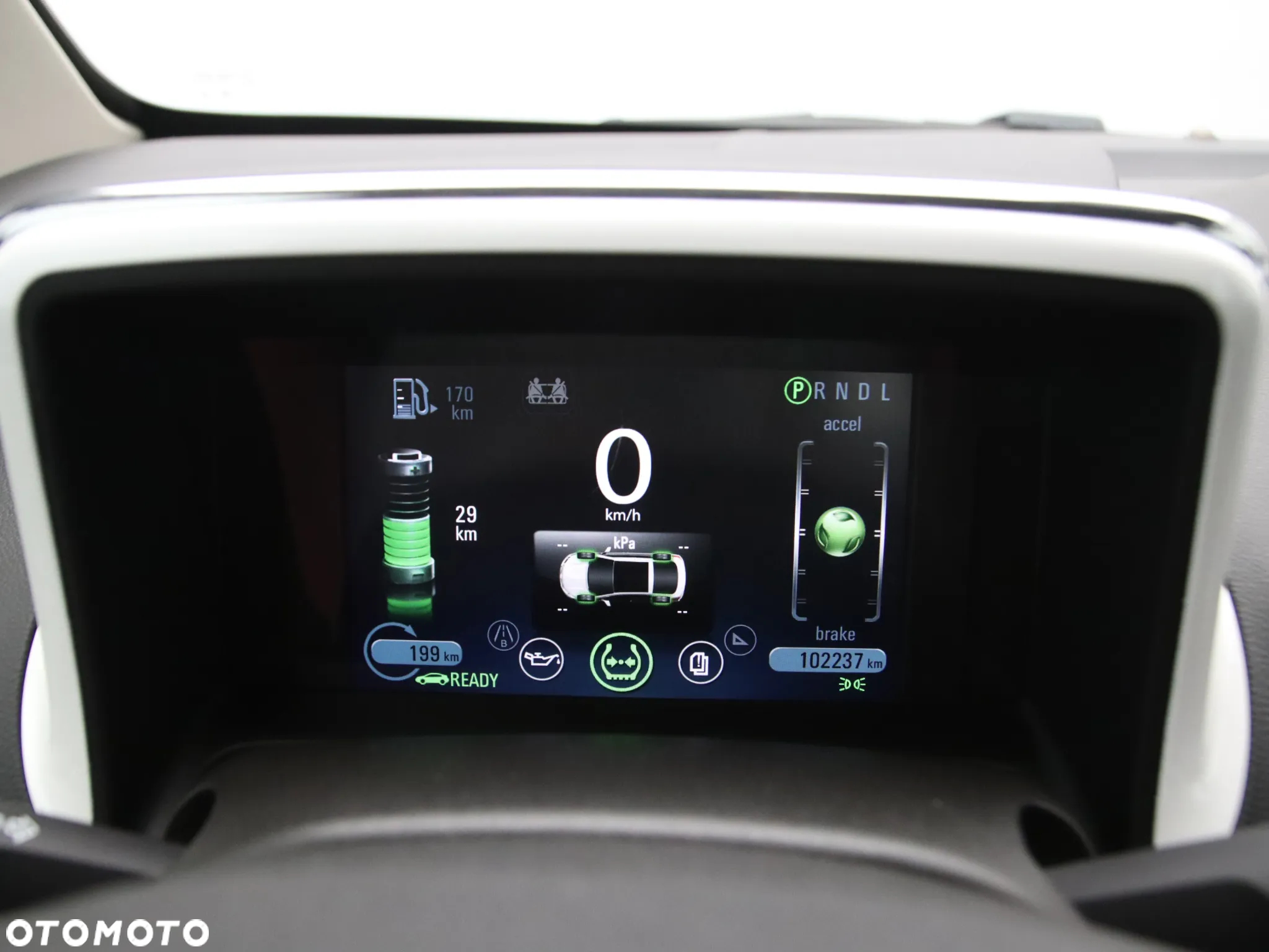 Chevrolet Volt - 16