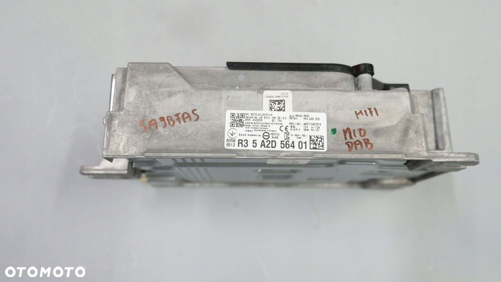 bmw g20 g30 wzmacniacz audio mid dab harman 5a2d564 - 8