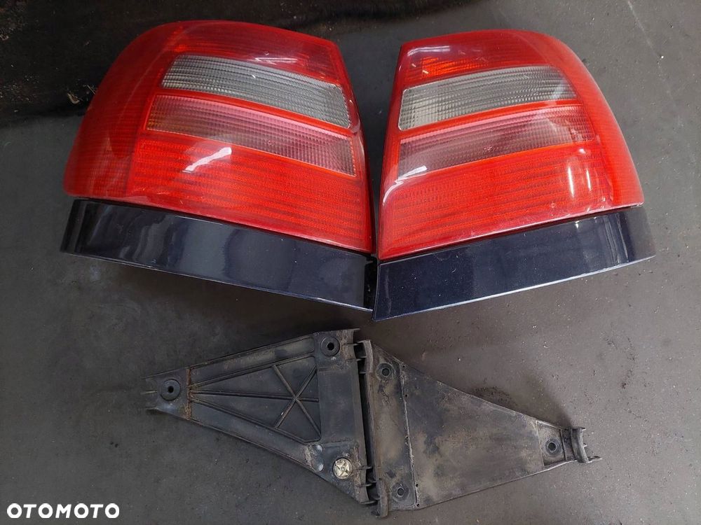 KOMPLETNY TYŁ KLAPA ZDERZAK LAMPA AUDI A4 B5 FL LZ5L - 2