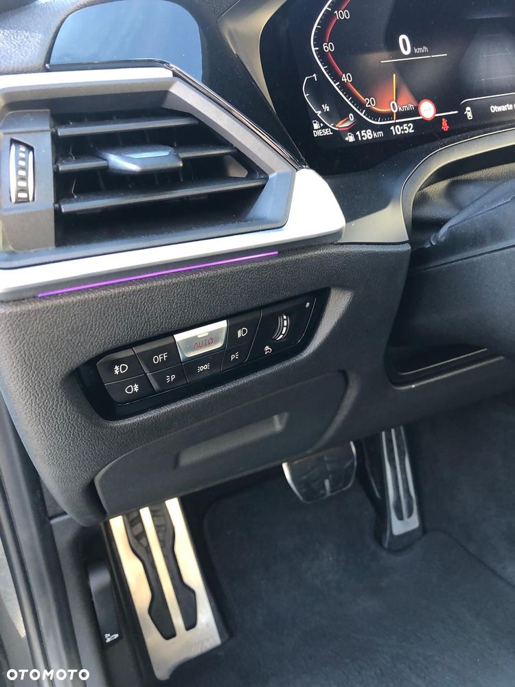 BMW Seria 3 320d xDrive MHEV M Sport sport - 23