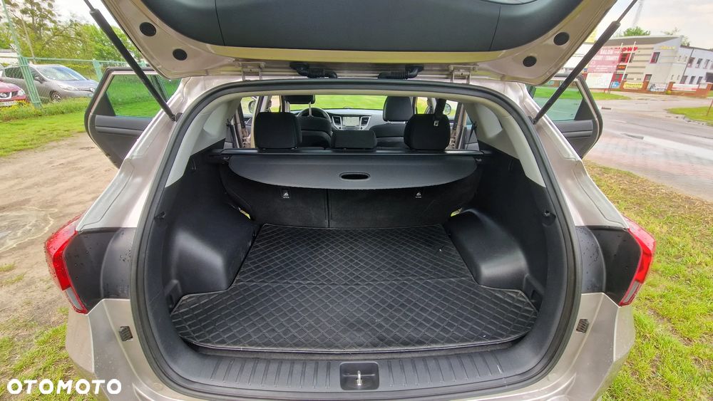 Hyundai Tucson blue 1.7 CRDi 2WD Passion Plus - 23