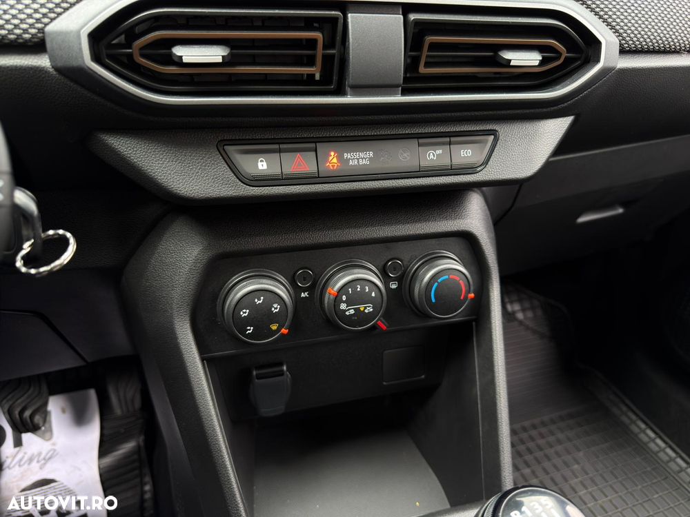 Dacia Sandero Stepway TCe 90 MT6 Expression - 19