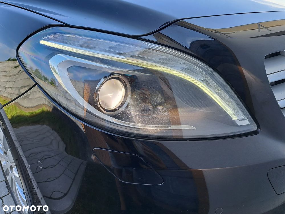 Mercedes-Benz Klasa B 180 (BlueEFFICIENCY) - 34