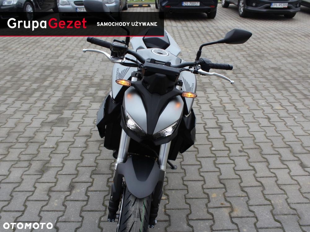 Honda CB - 10