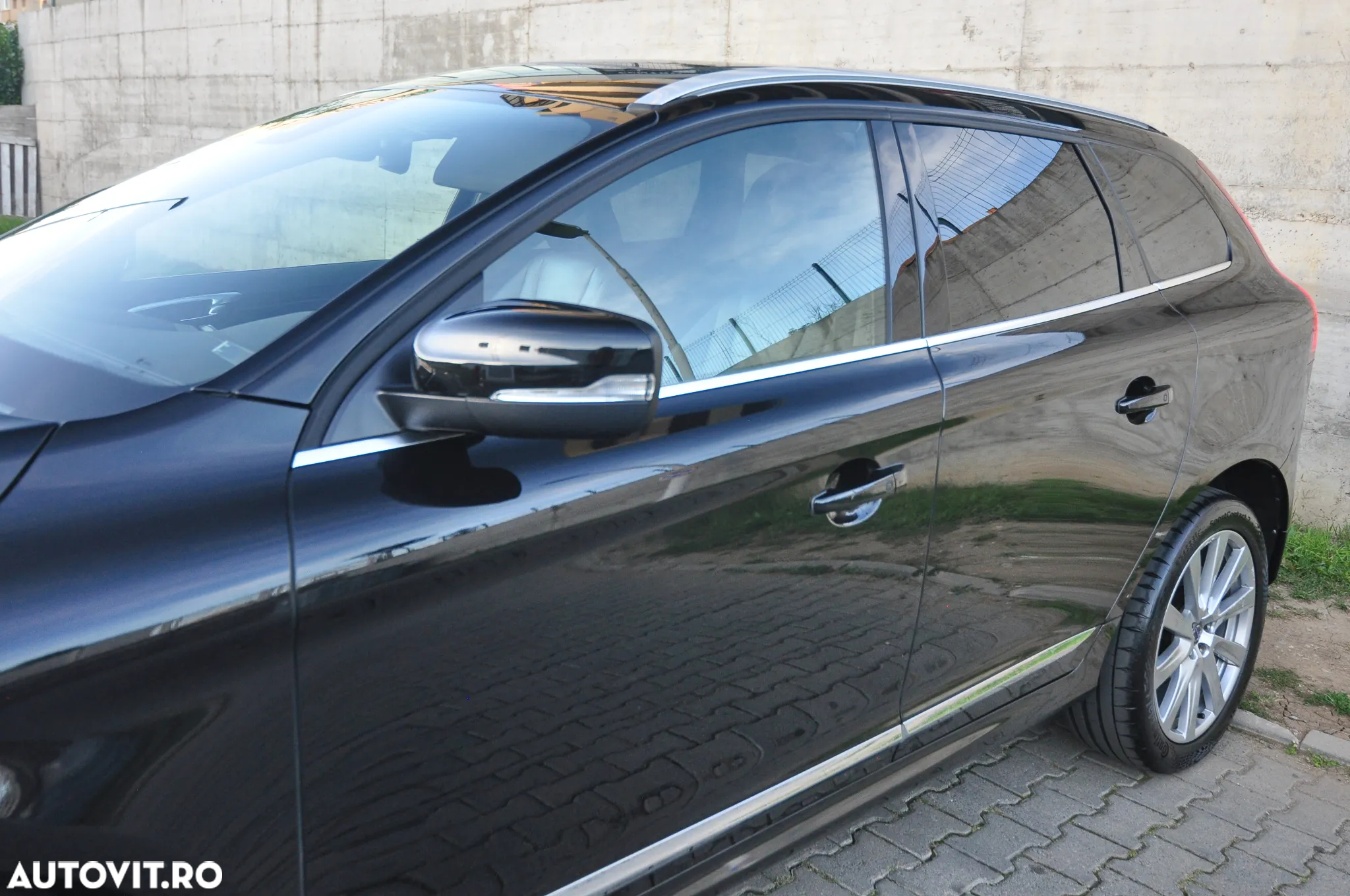 Volvo XC 60 D5 AWD Geartronic Linje Inscription - 12