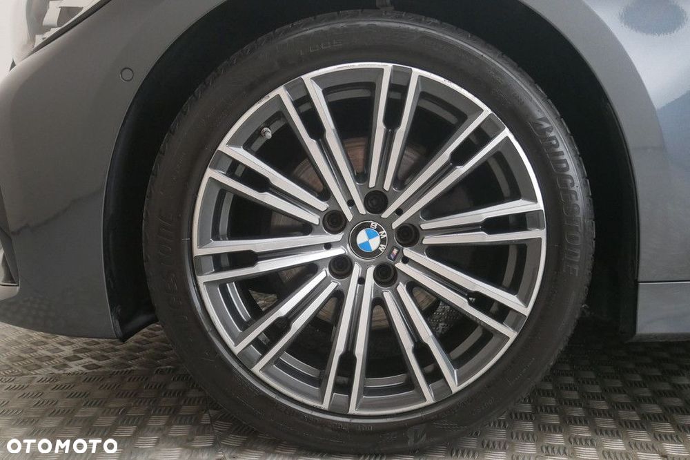 BMW Seria 3 - 14