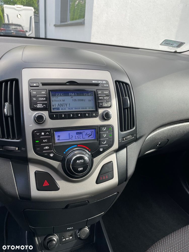 Hyundai i30 1.6 Comfort - 8