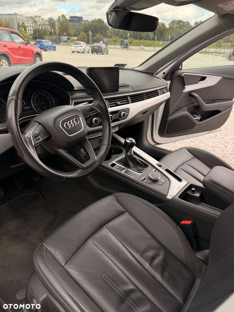 Audi A4 Limousine - 12
