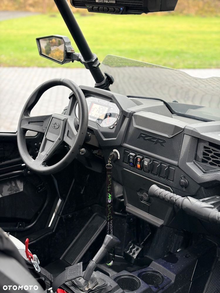 Polaris RZR - 11