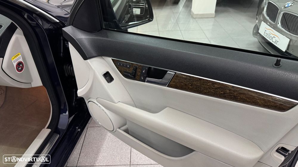 Mercedes-Benz C 180 K Avantgarde BlueEfficiency Aut. - 29