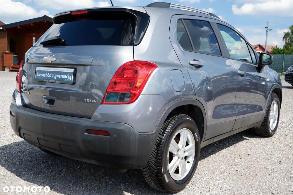 Chevrolet Trax 1.6 LS - 33