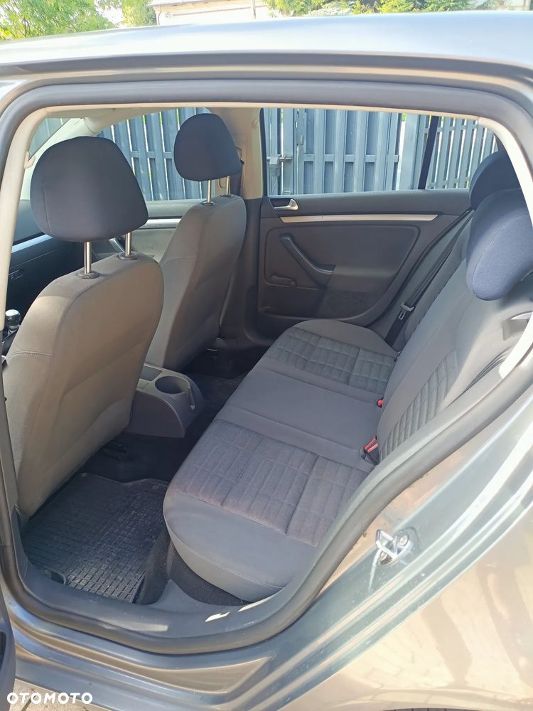 Volkswagen Golf 1.4 TSI Trendline - 4