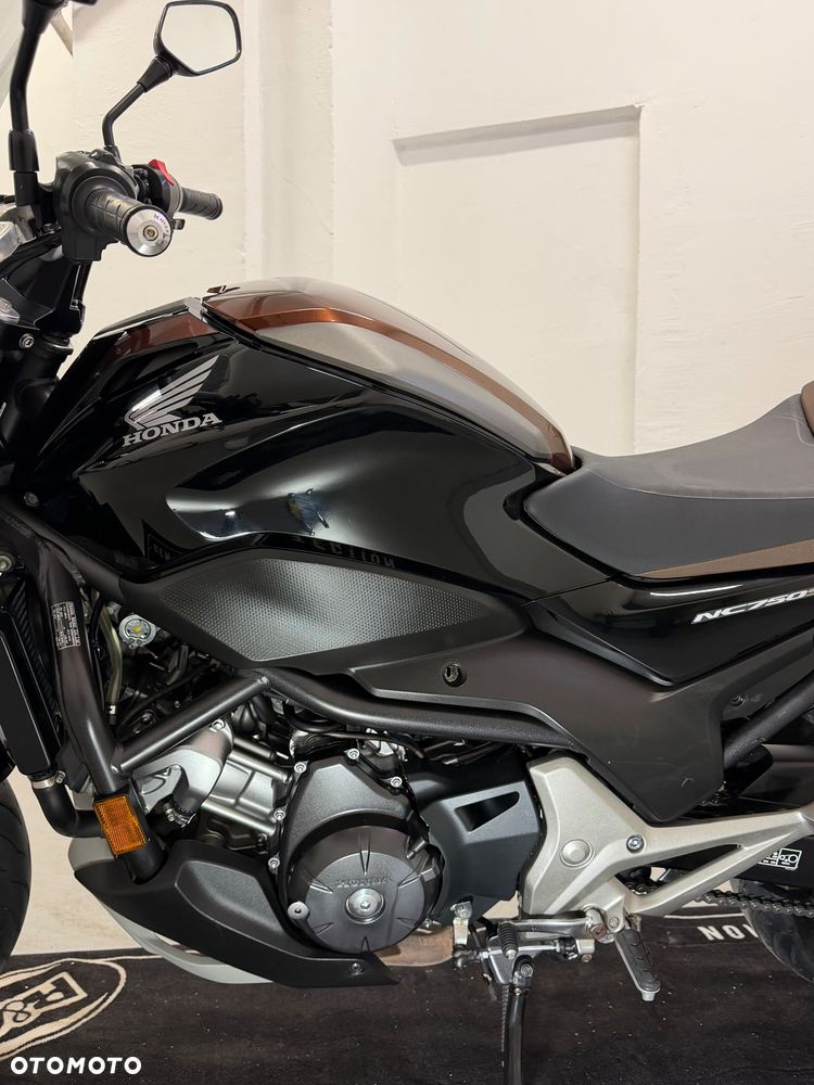 Honda NC - 19