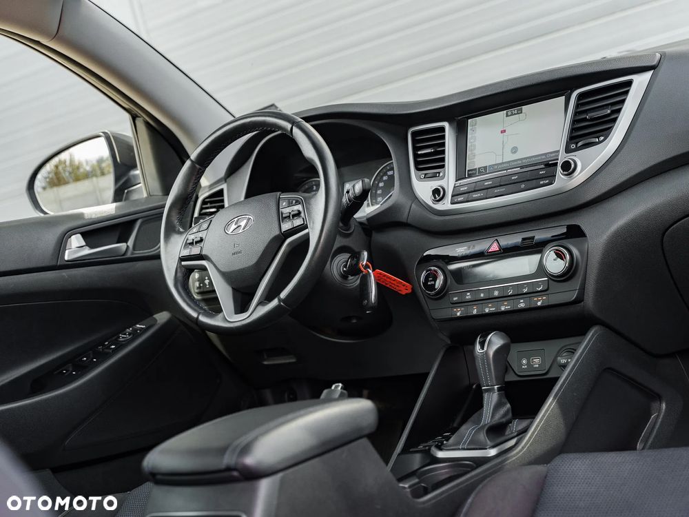 Hyundai Tucson blue 1.7 CRDi 2WD DCT Premium - 19