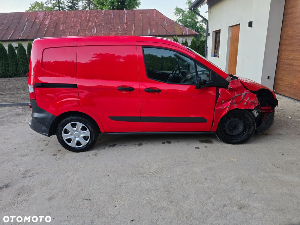 Ford Transit Courier - 3