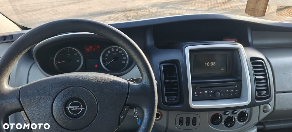 Opel Vivaro - 17