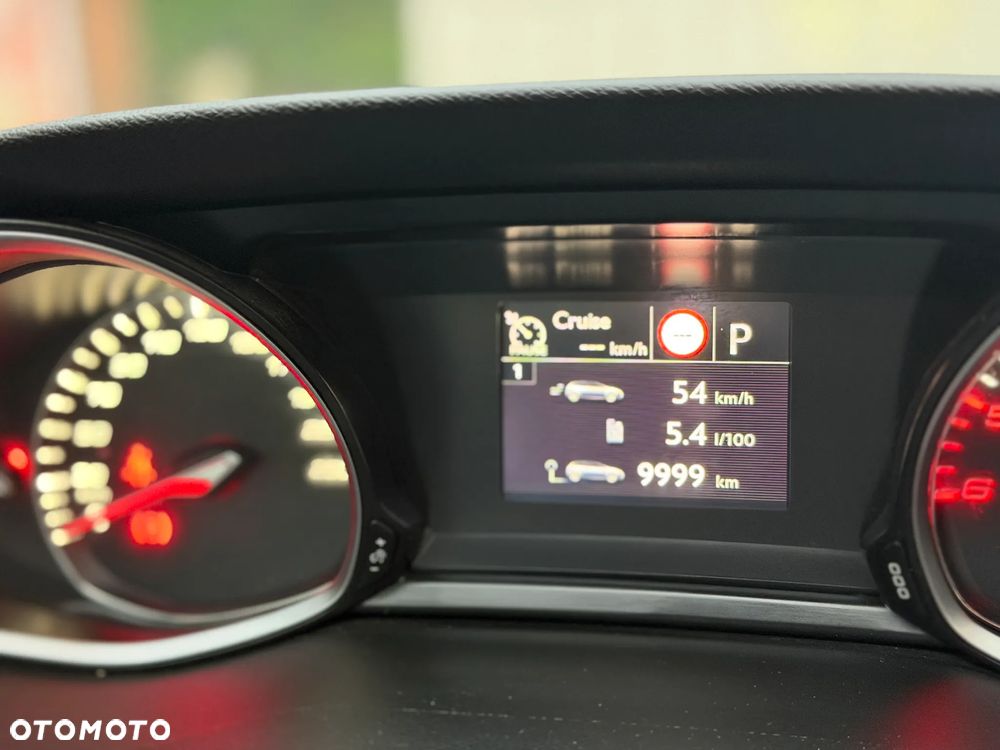 Peugeot 308 BlueHDi 130 EAT8 Business - 30