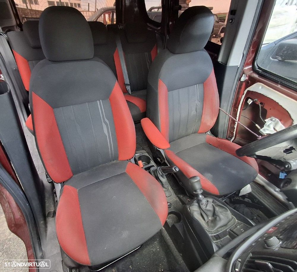 Conjunto De Bancos Frente Fiat Doblo Caixa/Combi (263_) - 2