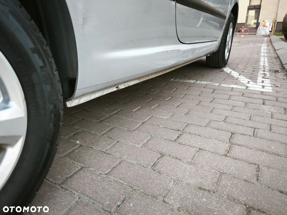 Peugeot 307 1.4 XR - 13