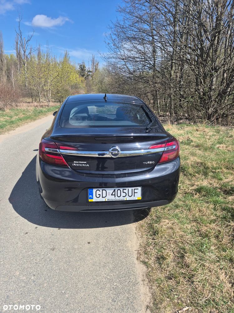 Opel Insignia 1.6 T Cosmo S&S - 4
