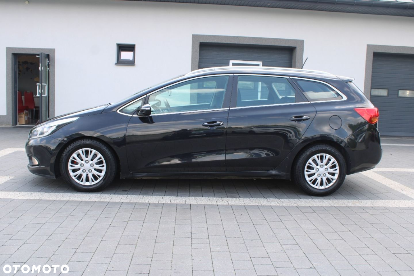 Kia Ceed - 4