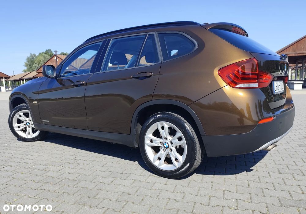 BMW X1 xDrive18d - 11